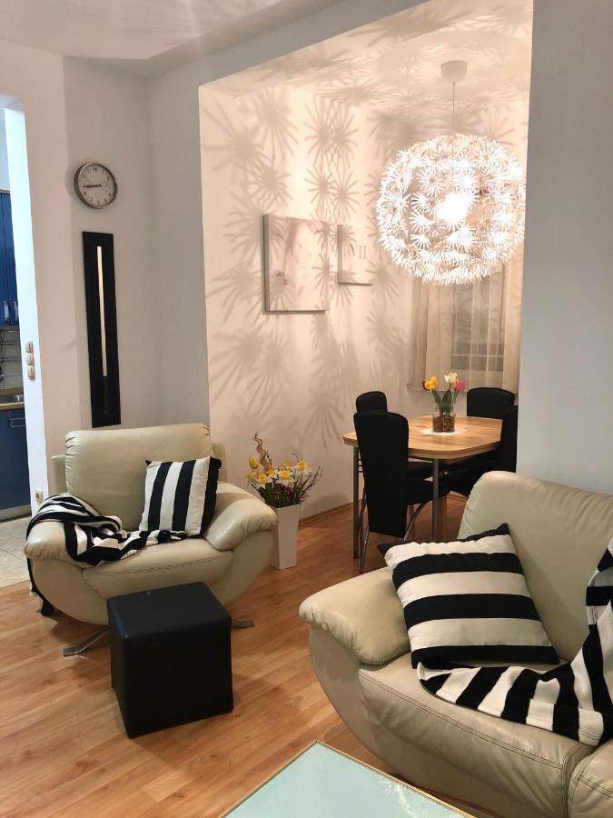 Apartment Natasa Palit エクステリア 写真