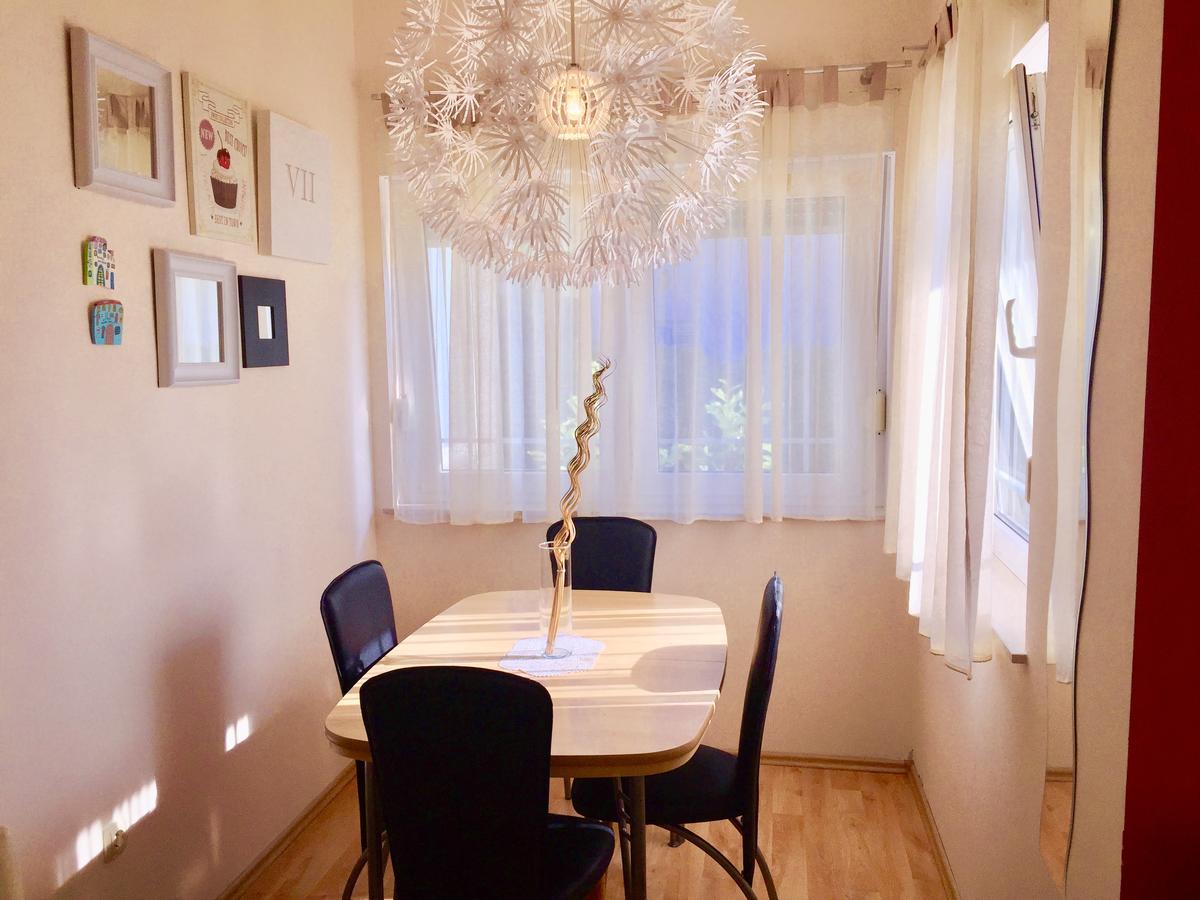 Apartment Natasa Palit エクステリア 写真
